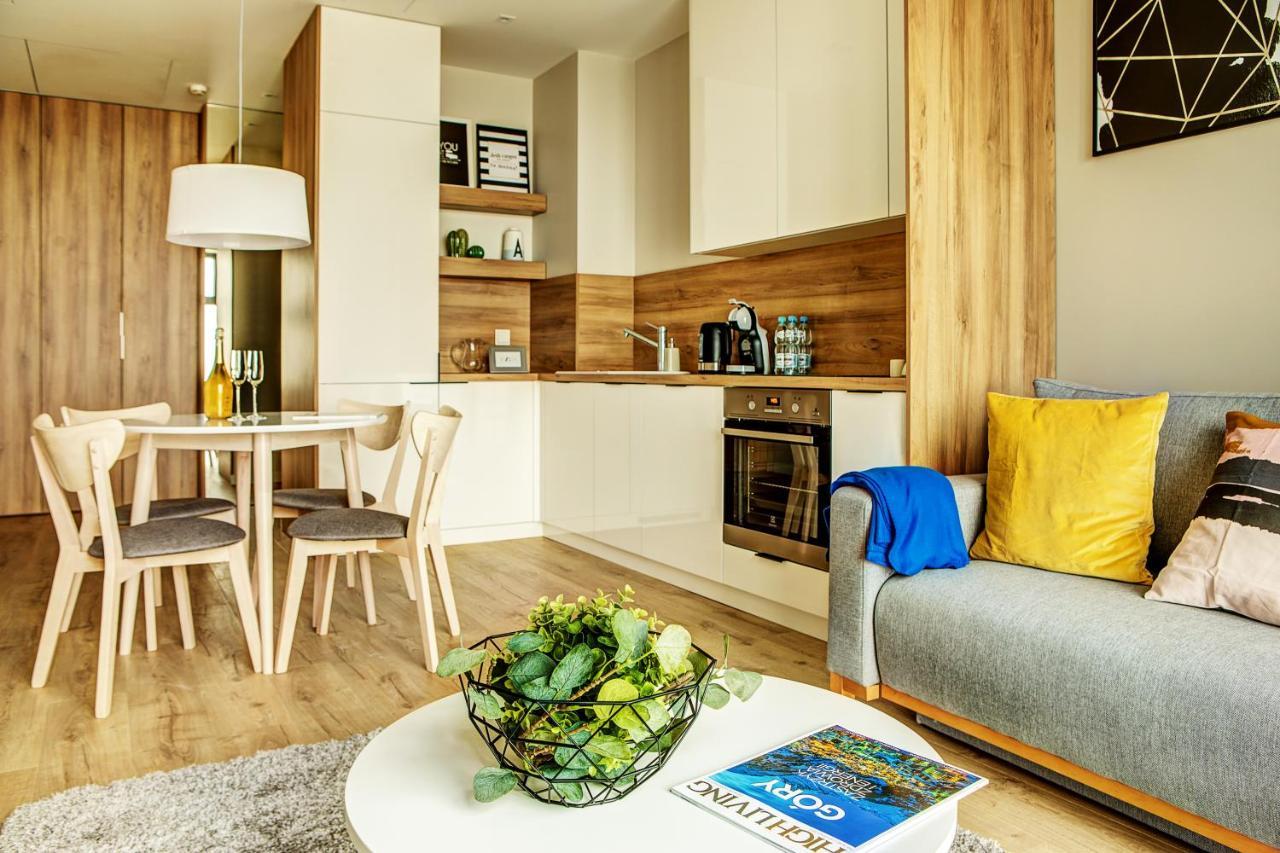 Apartamenty Sky Tower 브로츠와프 외부 사진