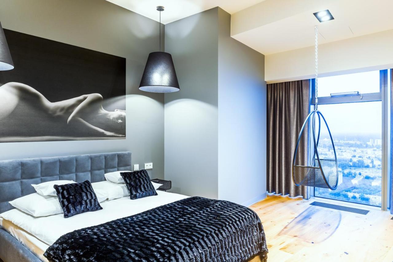Apartamenty Sky Tower 브로츠와프 외부 사진