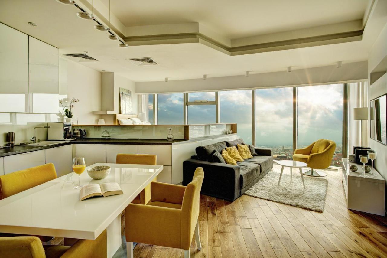 Apartamenty Sky Tower 브로츠와프 외부 사진