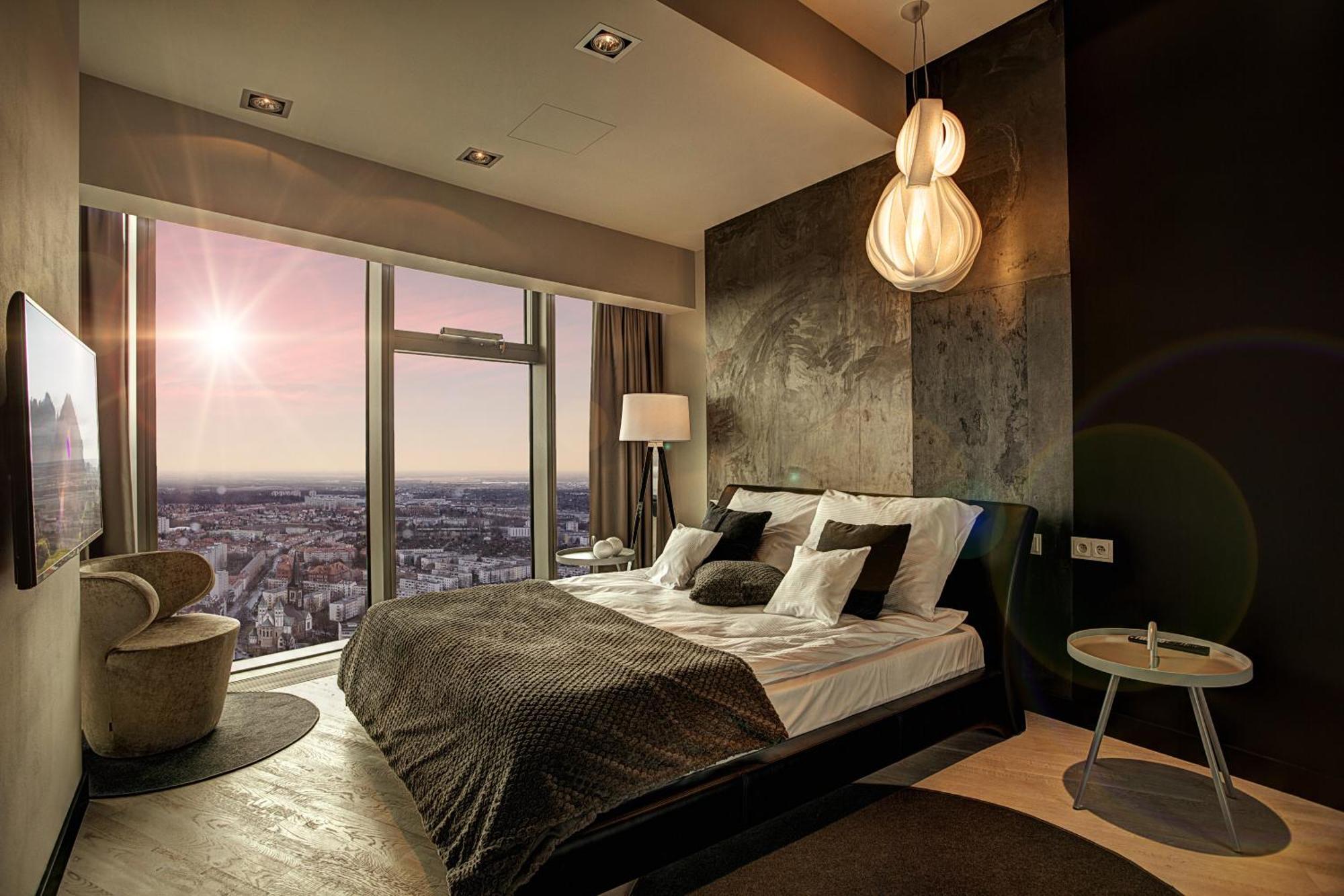 Apartamenty Sky Tower 브로츠와프 외부 사진
